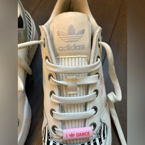 ADIDAS I ❤️ DANCE - Picture 12 of 16